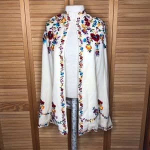 Vintage embroidered wool cape poncho S-M
